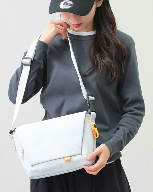 MILESTO］Hutte メッセンジャーバッグS／ミレスト◇26SS ｜オンセブン