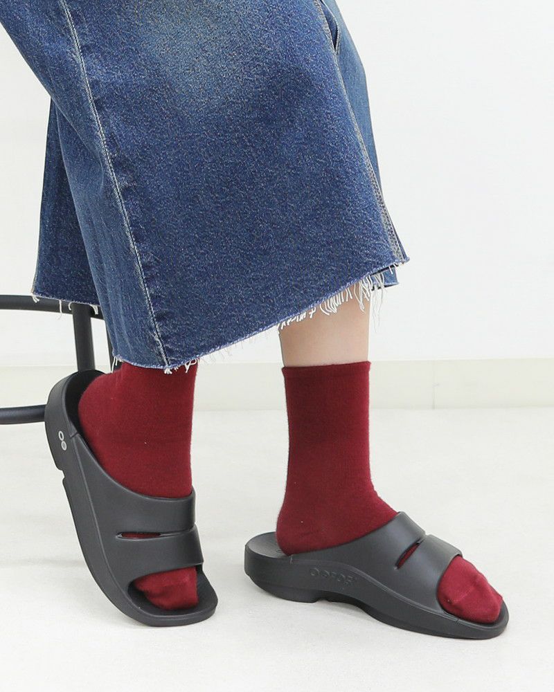 OOFOS］OOahh リカバリーサンダル レディースサイズ ウーアー〈新色