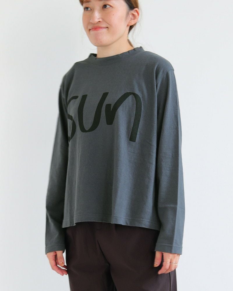 30％OFF】［tumugu］ラフィ天竺長袖プリントTシャツ／ツムグ ｜オン