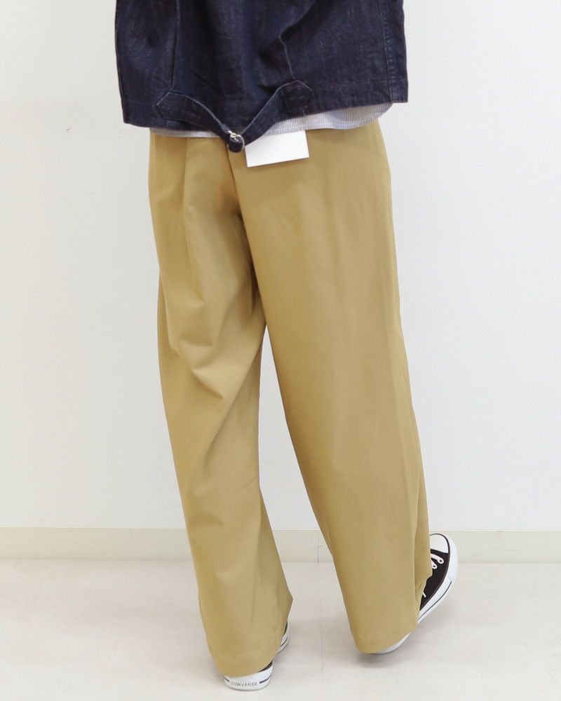 30％OFF】裏微起毛バリラクストレートタックパンツ 春カラー〈S/M/L