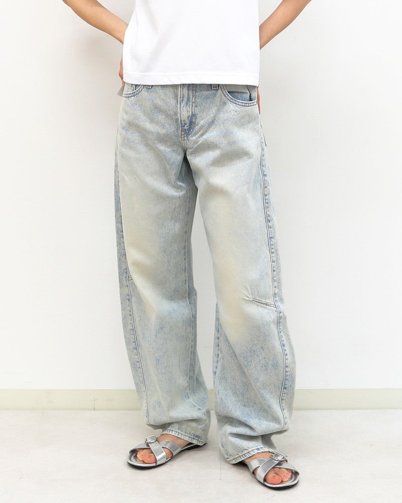 ［Levi’s］BAGGY DAD BARREL