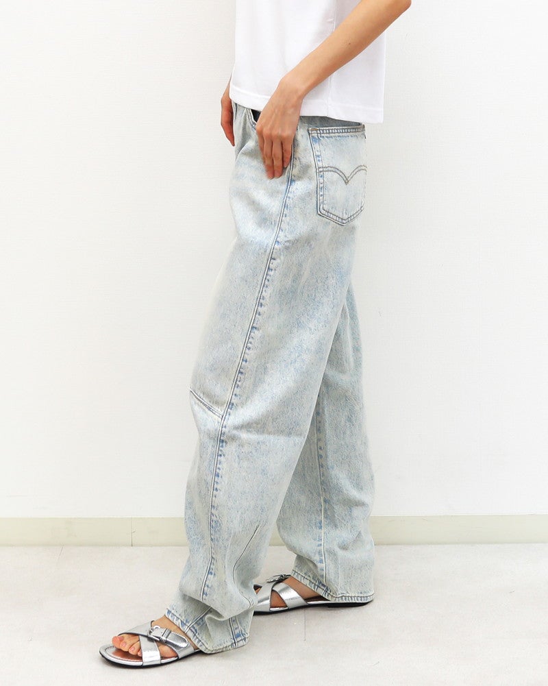 ［Levi’s］BAGGY DAD BARREL