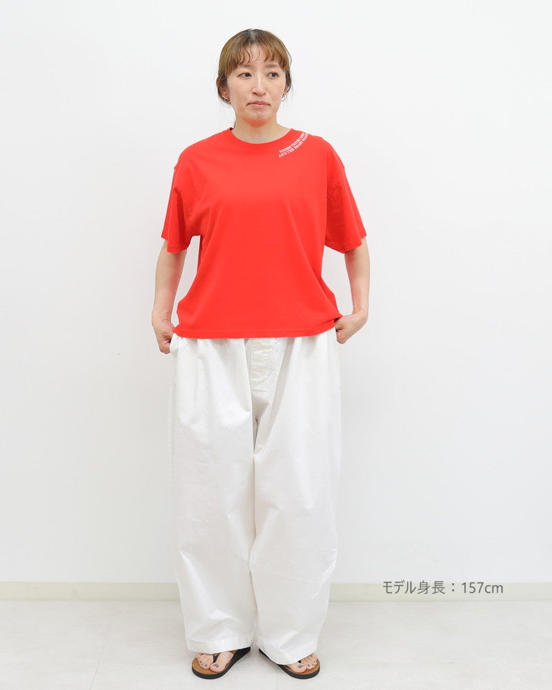 ［ON SEVEN DAYS］ワイドネック刺繍Tシャツ