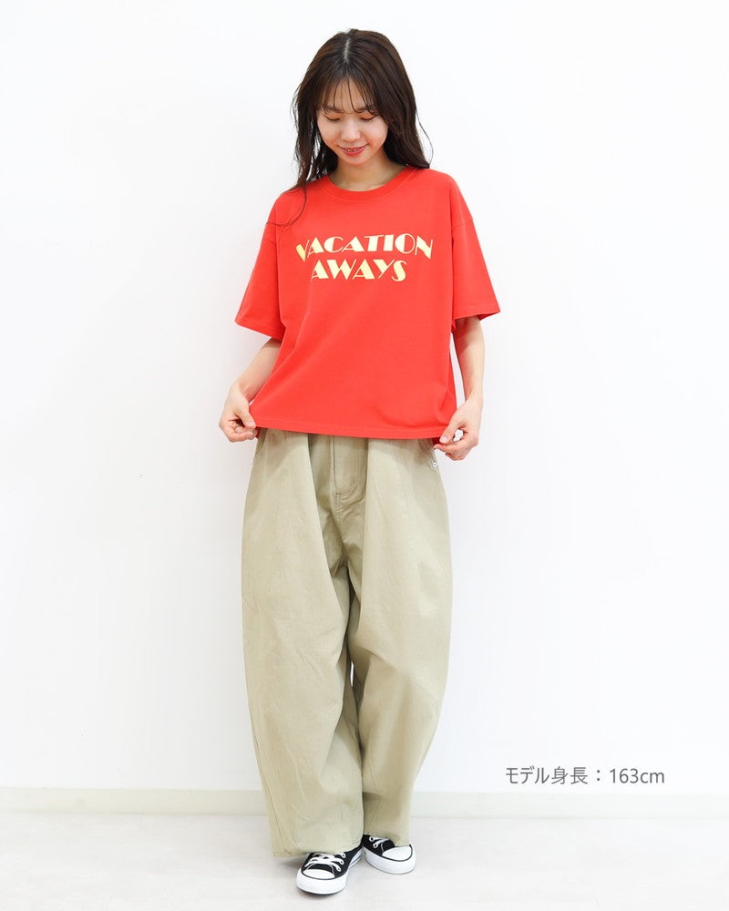 ［ON SEVEN DAYS］ワイドロゴプリントTシャツ