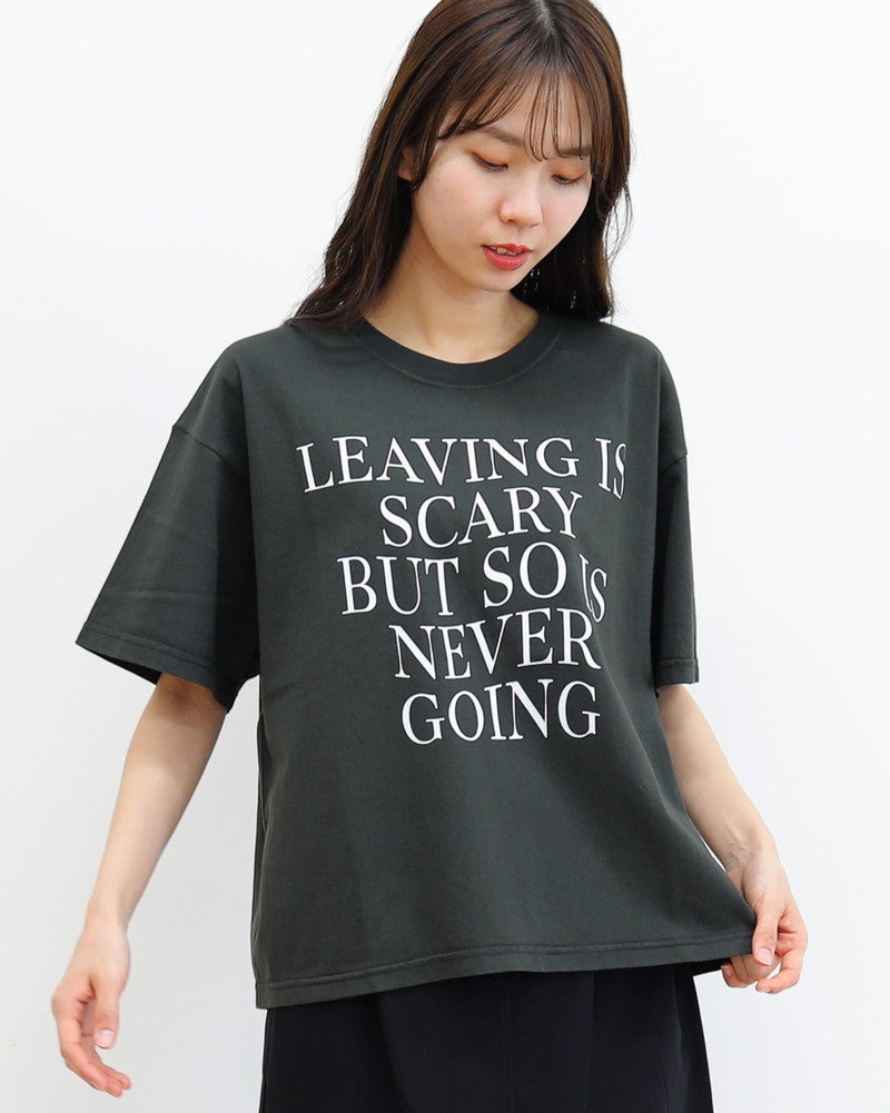［ON SEVEN DAYS］ワイド波ロゴプリントTシャツ