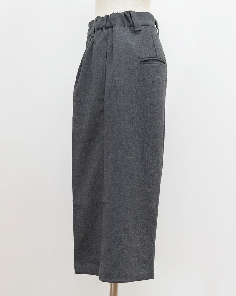 ［UNPLE］タックショートパンツ
