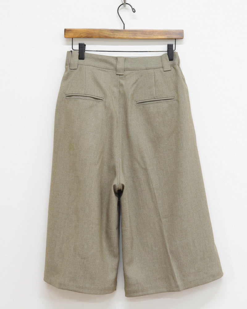 ［UNPLE］タックショートパンツ